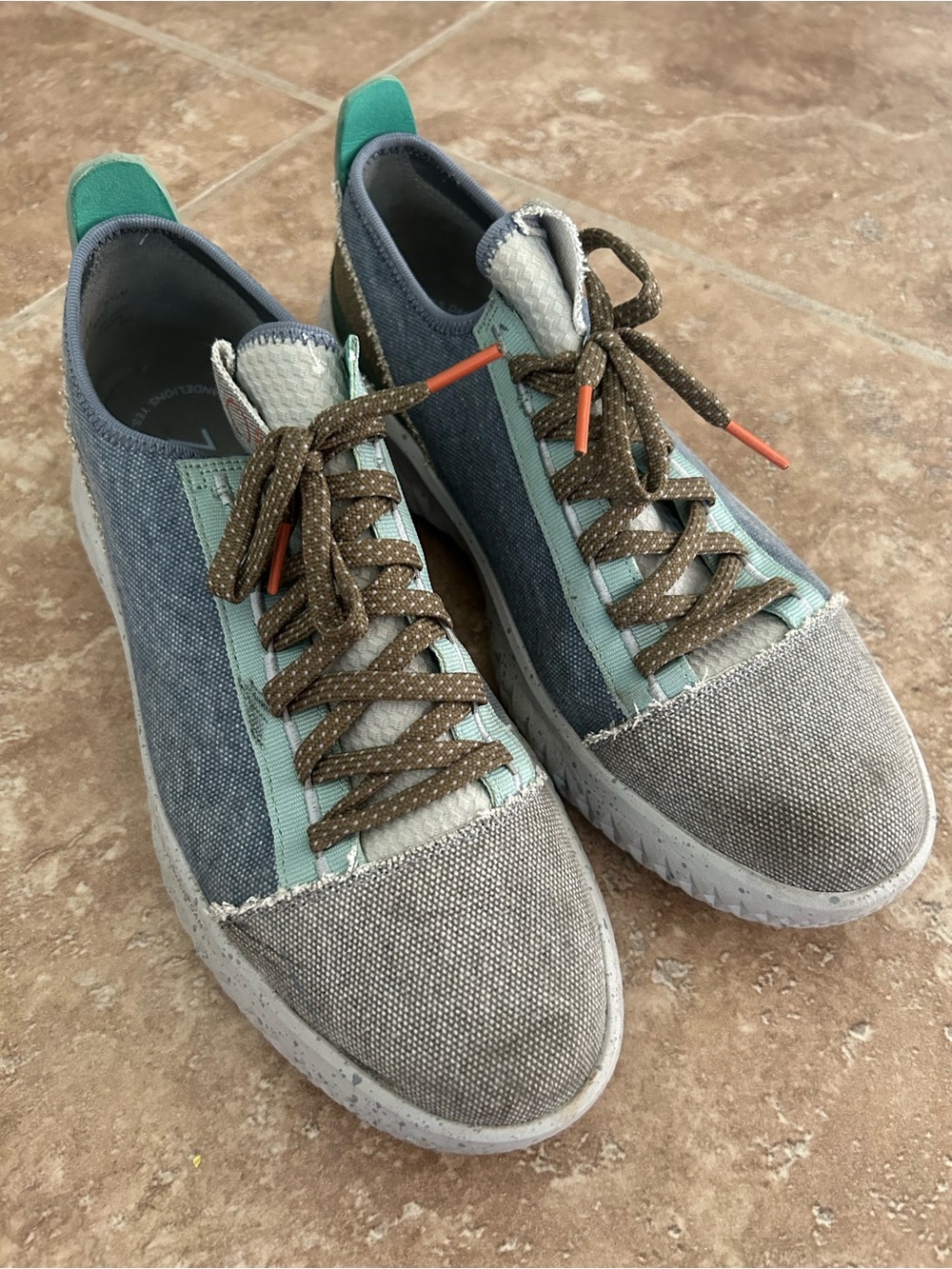 Men's Gray Canvas Sneakers with Blue Panels and Mint Trim